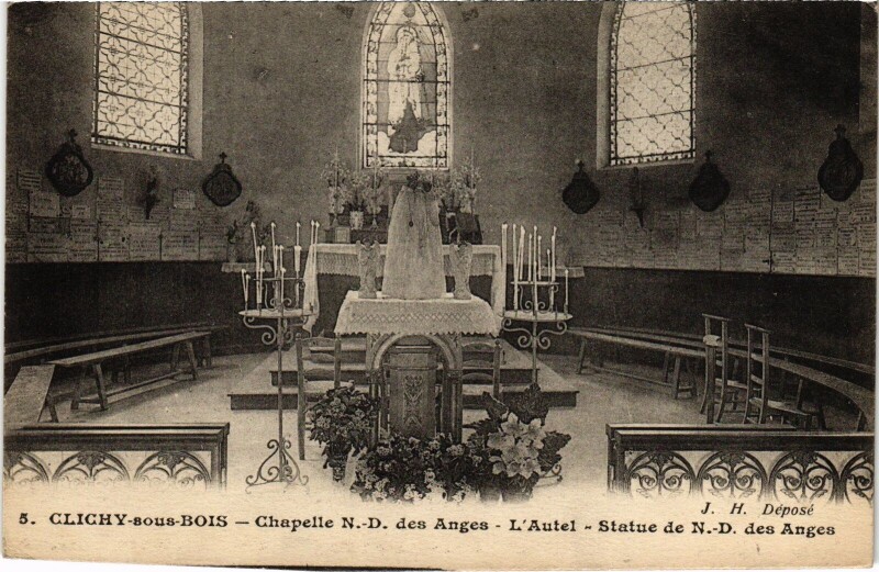 Carte postale ancienne Clichy sous Bois Chapelle Notre Dame, L'Autel France à Clichy-sous-Bois