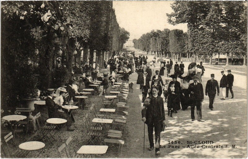 Carte postale ancienne Saint-Cloud Allee Centrale, Le Parc France à Saint-Cloud