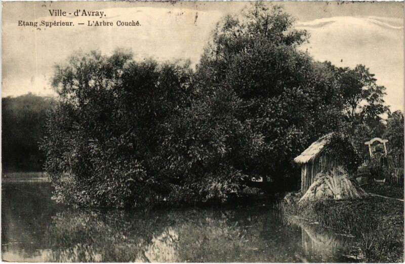 Carte postale ancienne Ville d'Avray Etang Superieur France à Ville-d'Avray