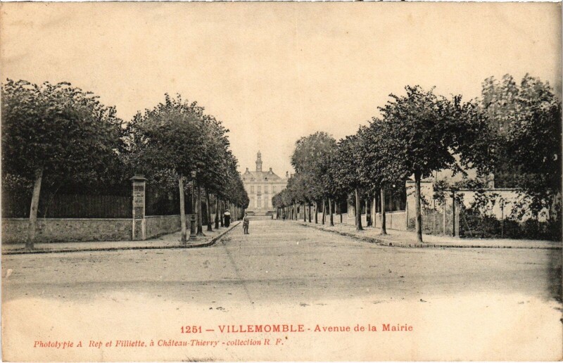 Carte postale ancienne Villemomble Avenue de la Mairie France à Villemomble
