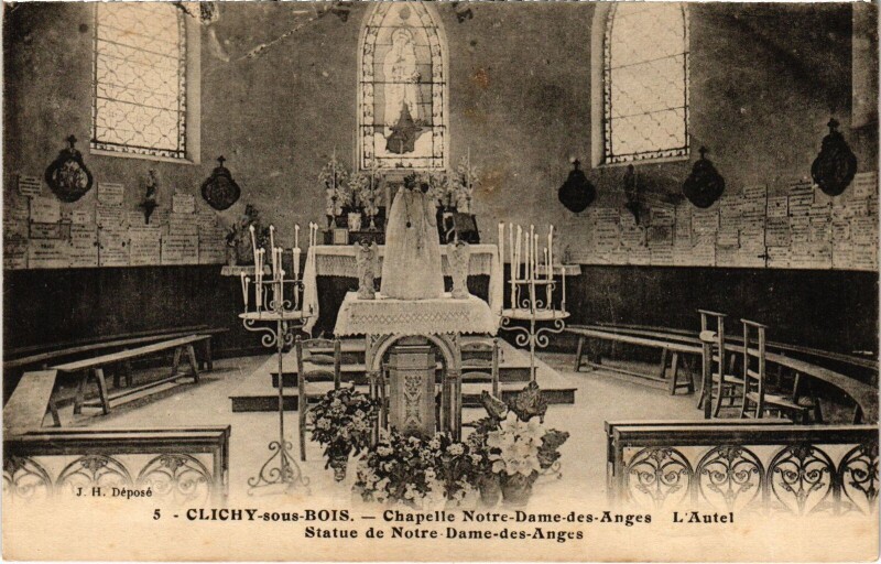 Carte postale ancienne Clichy sous Bois Chapelle Notre Dame, L'Autel France à Clichy-sous-Bois