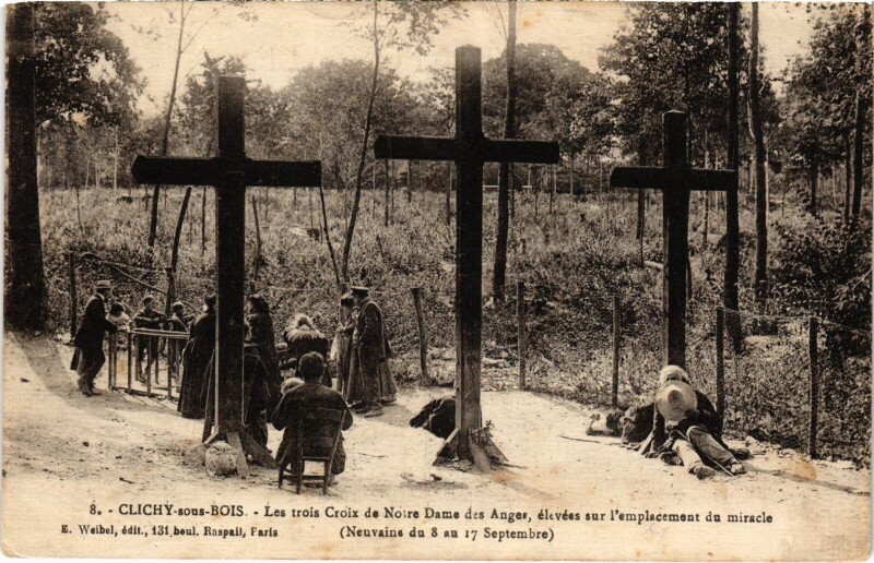 Carte postale ancienne Clichy sous Bois Les trois Croix de Notre-Dame France à Clichy-sous-Bois