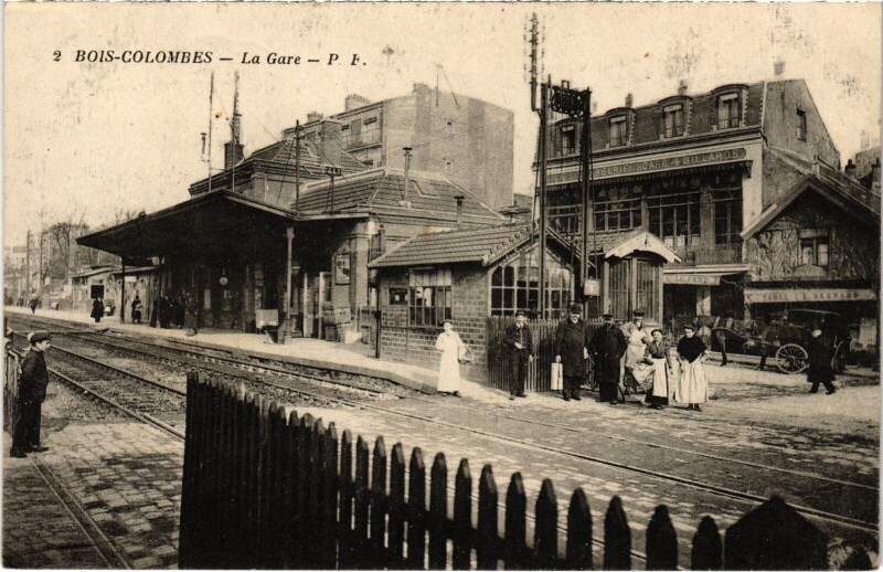 Carte postale ancienne Bois Colombes La Gare France à Bois-Colombes