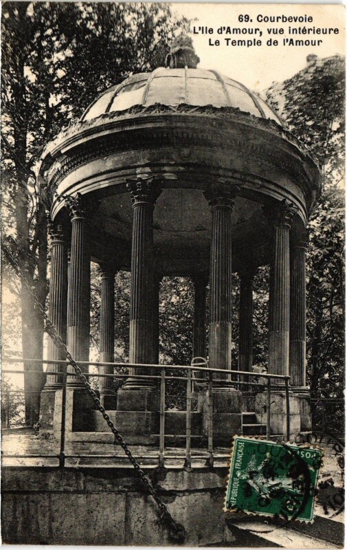 Carte postale ancienne Courbevoie L'Ile d'Amour, vue interieure, Le Temple France à Courbevoie