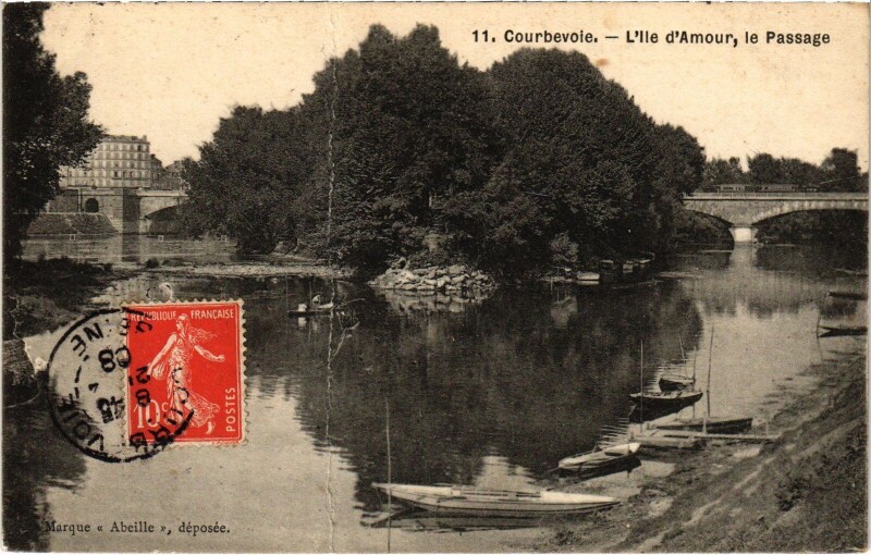 Carte postale ancienne Courbevoie L'Ile d'Amour, le Passage France à Courbevoie