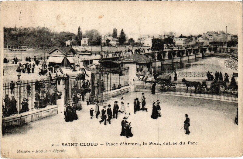 Carte postale ancienne Saint-Cloud Place d'Armes, le Pont, entree du Parc France à Saint-Cloud