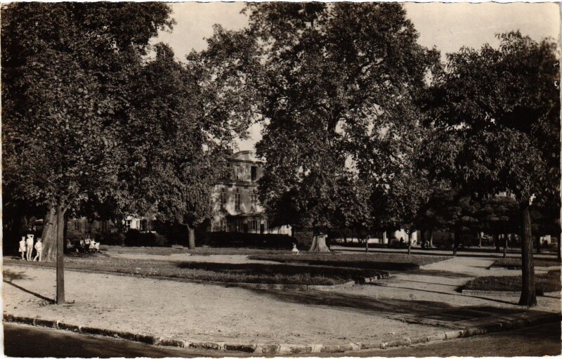Carte postale ancienne Gagny Place des Fetes de Maison Blanche France à Gagny