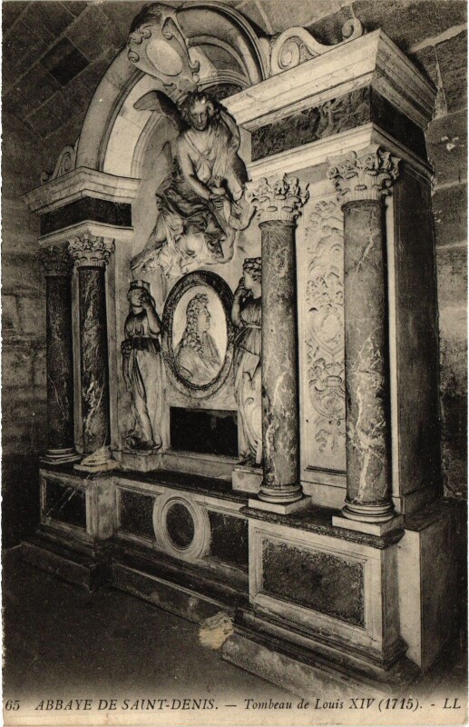 Carte postale ancienne Saint-Denis Tombeau de Louis Xiv France à Saint-Denis