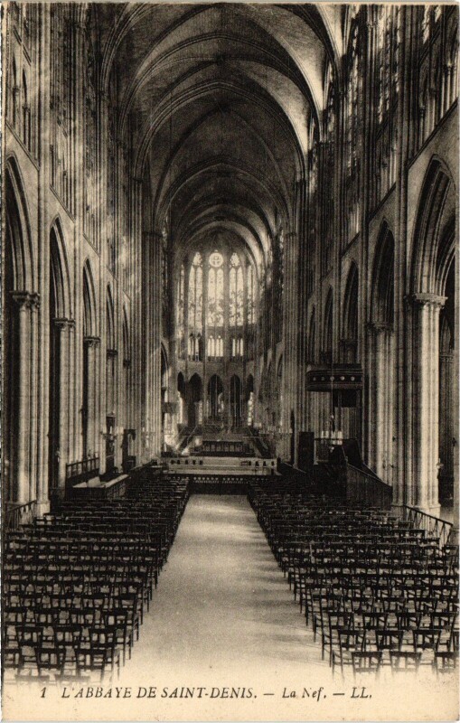 Carte postale ancienne L'Abbaye Saint-Denis La Nef France à Saint-Denis