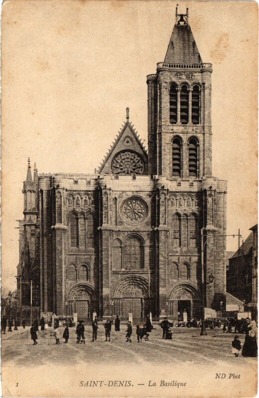 Carte postale ancienne Saint-Denis La Basilique France à Saint-Denis