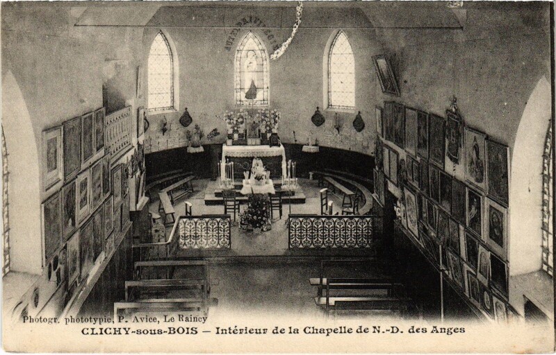 Carte postale ancienne Clichy sous Bois Interieur de la Chapelle Notre Dame France à Clichy-sous-Bois