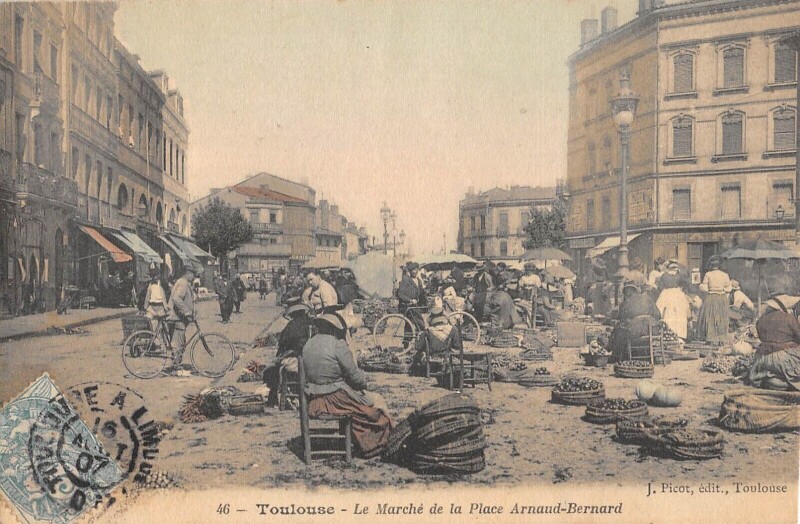 Carte postale ancienne Toulouse - Le Marche De La Place Arnaud Bernard à Toulouse