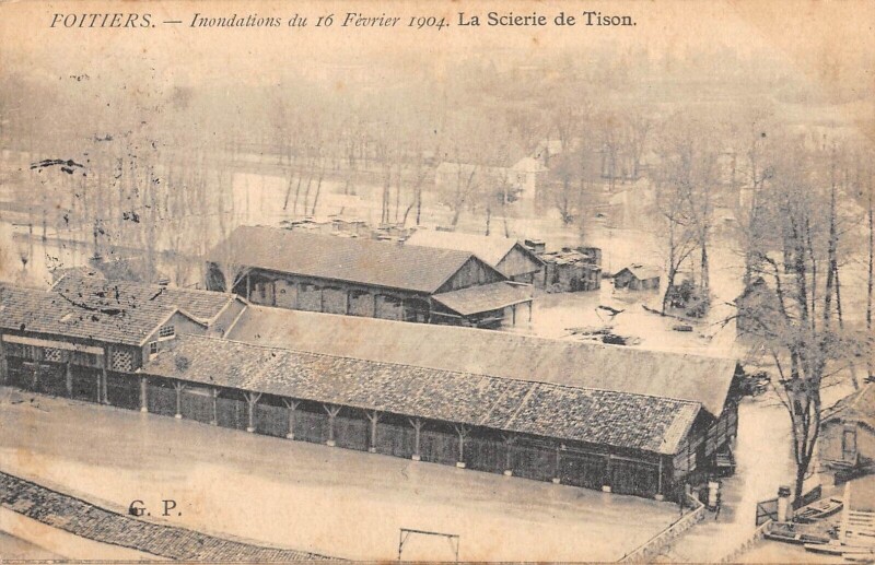 Carte postale ancienne Poitiers - Inondations Du 16 Fevrier 1904 - La Scierie De Tison à Poitiers