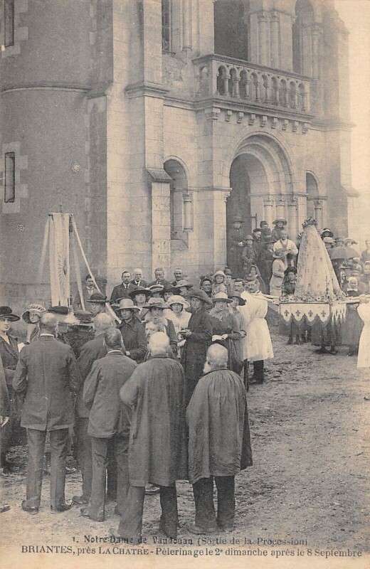 Carte postale ancienne Notre Dame De Vaudouan - Briantes - Pelerinage Le 2e Dimanche Apres Le 8 à Briantes