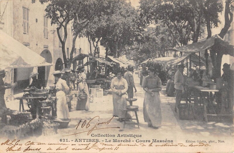 Carte postale ancienne Antibes - Le Marche Cours Massena à Antibes