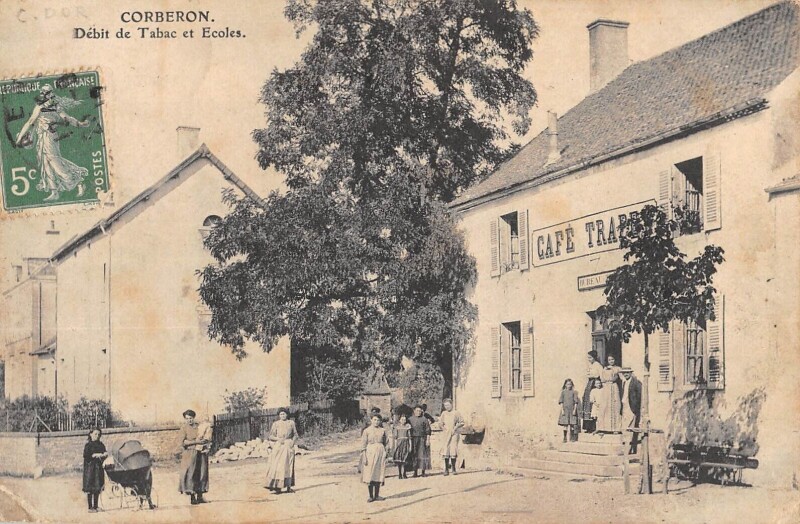 Carte postale ancienne Comberon / Debit De Tabac Et Ecoles