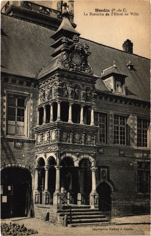 Carte postale ancienne Hesdin Hotel de Ville La Breteche à Hesdin