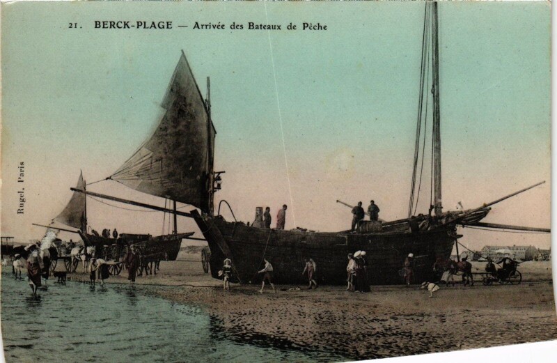 Carte postale ancienne Berck-Plage Arrivée des bateaux de Peche à Berck