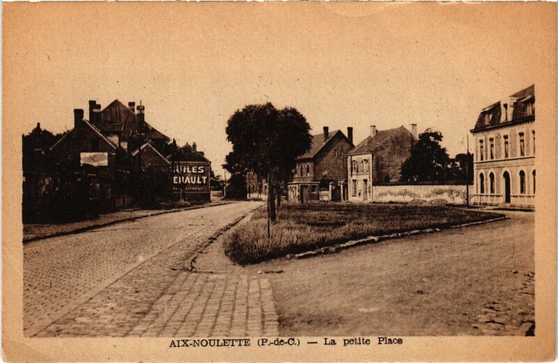 Carte postale ancienne Aix-Noulette Petite place à Aix-Noulette