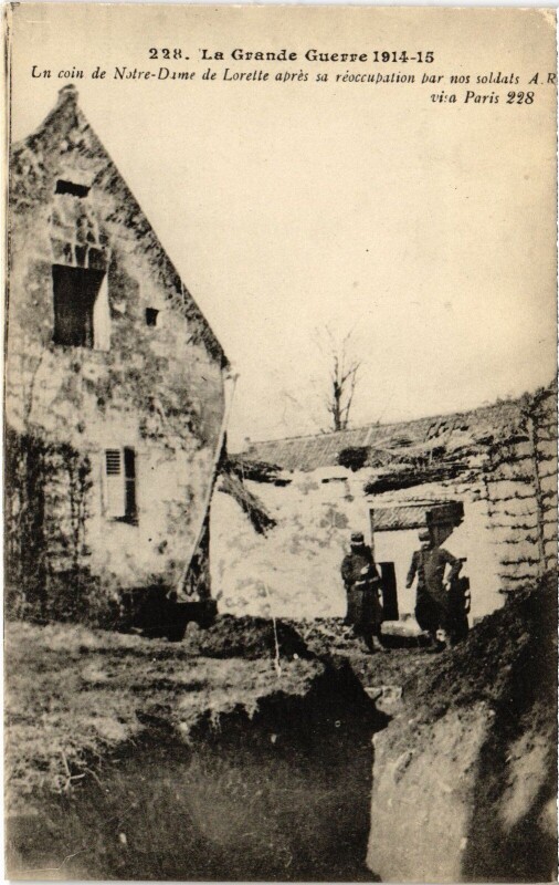 Carte postale ancienne Ablain-Saint-Nazaire Chapelle Notre-Dame de la Lorette Guerre à Ablain-Saint-Nazaire