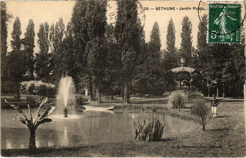 Carte postale ancienne Béthune jardin Public à Béthune