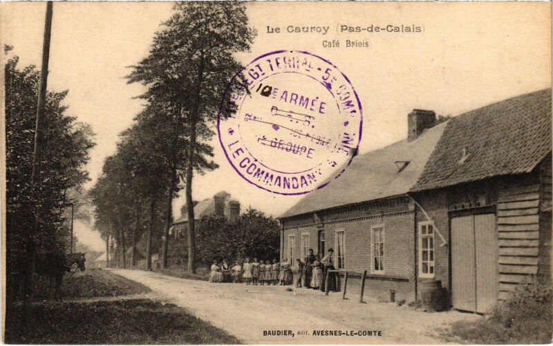 Carte postale ancienne Le Cauroy Café Briois