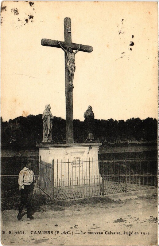 Carte postale ancienne Camiers Le Calvaire à Camiers