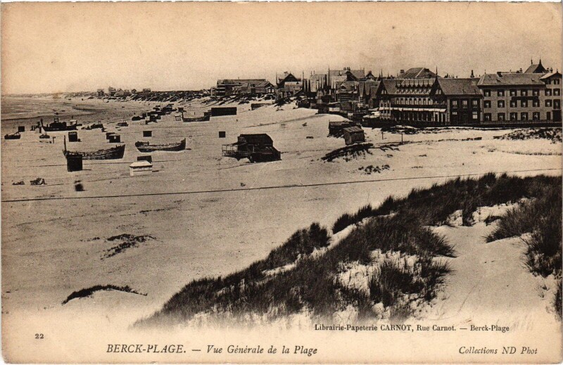 Carte postale ancienne Berck-Plage vue générale de la Plage à Berck