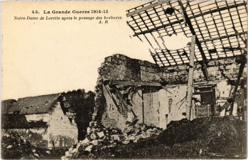 Carte postale ancienne Notre-Dame-de-Lorette Guerre