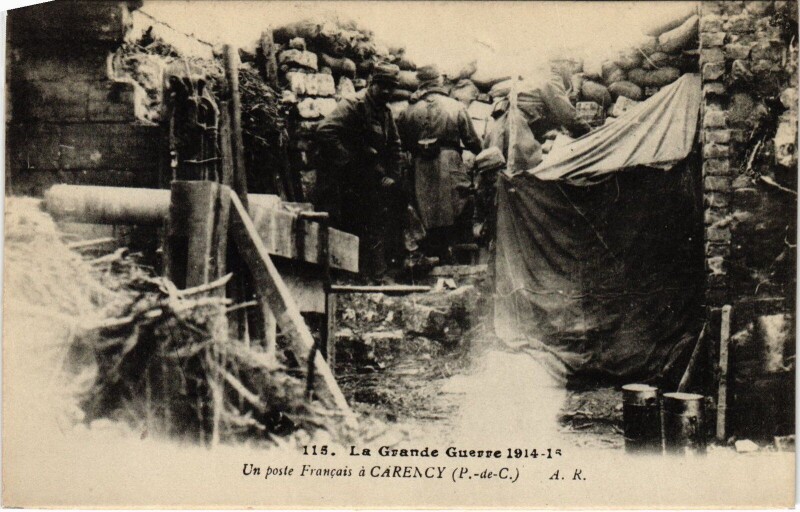 Carte postale ancienne Carency une poste francaise Guerre à Carency