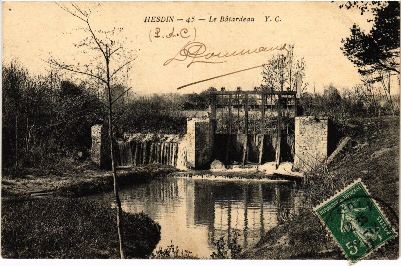 Carte postale ancienne Hesdin Le Batardeau à Hesdin