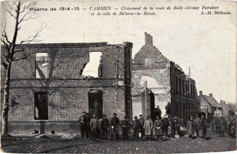 Carte postale ancienne Cambrin Route de Bully-Grenay Festubert Guerre à Cambrin