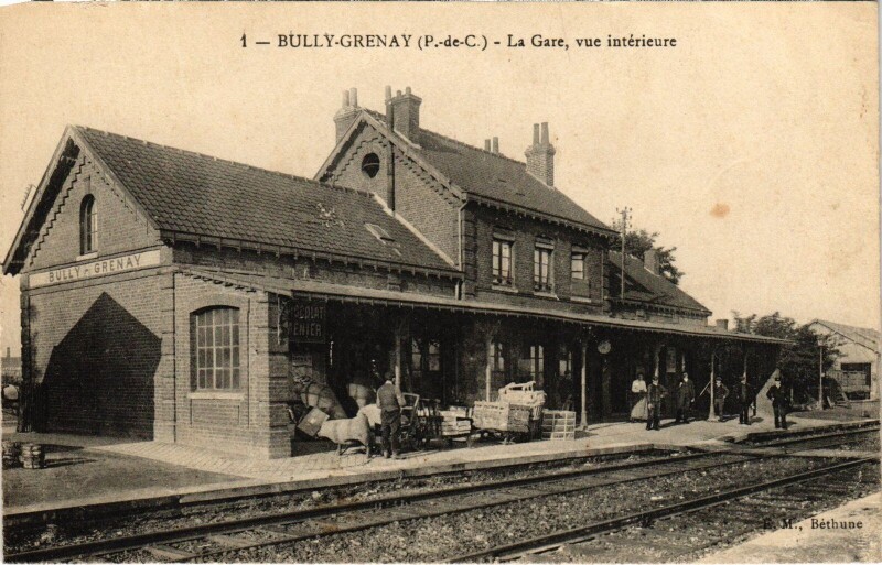 Carte postale ancienne Bully-Grenay la gare à Grenay