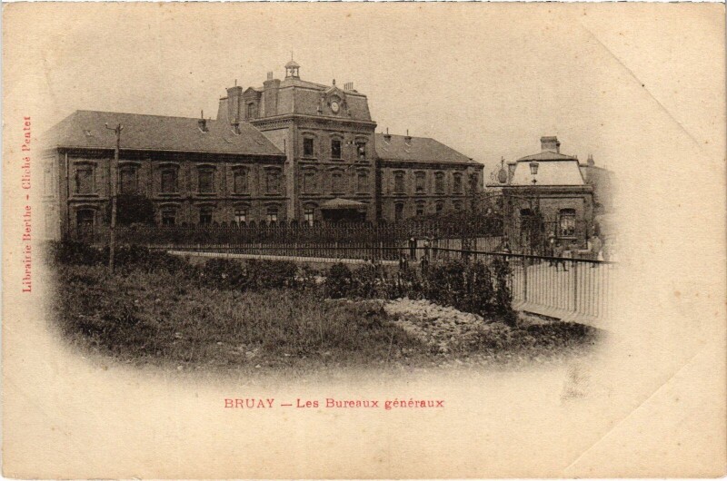 Carte postale ancienne Bruay Les Bureaux généraux