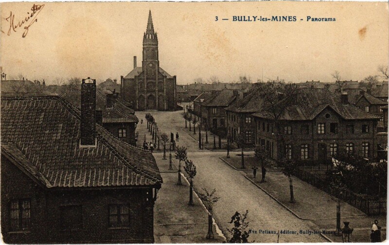 Carte postale ancienne Bully-les-Mines Panorama à Bully-les-Mines