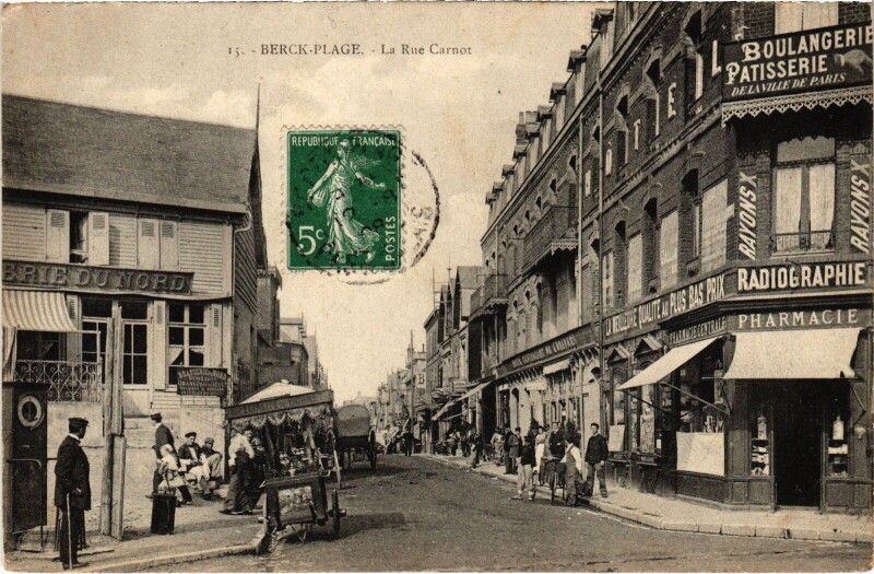 Carte postale ancienne Berck-Plage Rue Carnot à Berck
