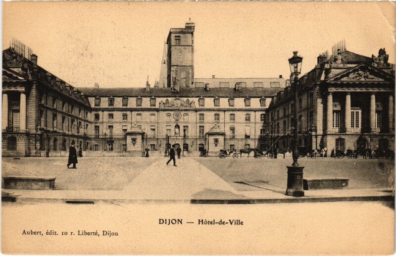 Carte postale ancienne Dijon Hotel de Ville à Dijon