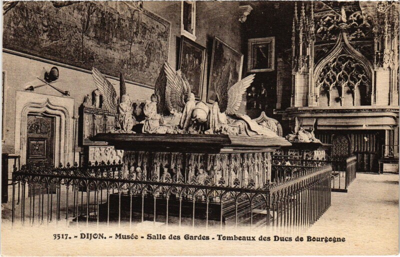 Carte postale ancienne Musee de Dijon Salle des Gardes Tombeau des Ducs à Dijon
