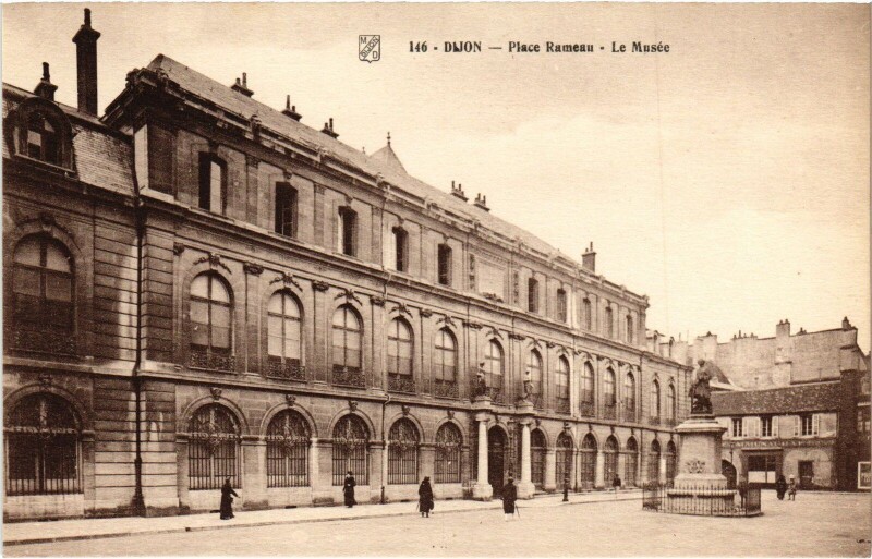 Carte postale ancienne Dijon Place Rameau Le Musee à Dijon