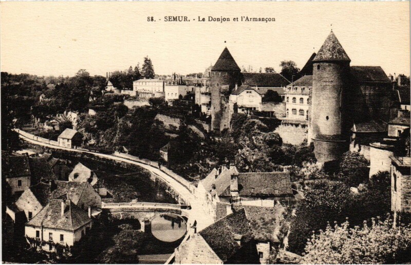 Carte postale ancienne Semur Armancon et le Donjon