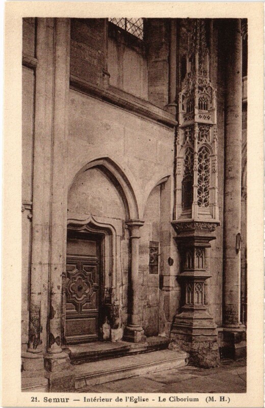 Carte postale ancienne Semur Interieur de l'Eglise Le Cimborium