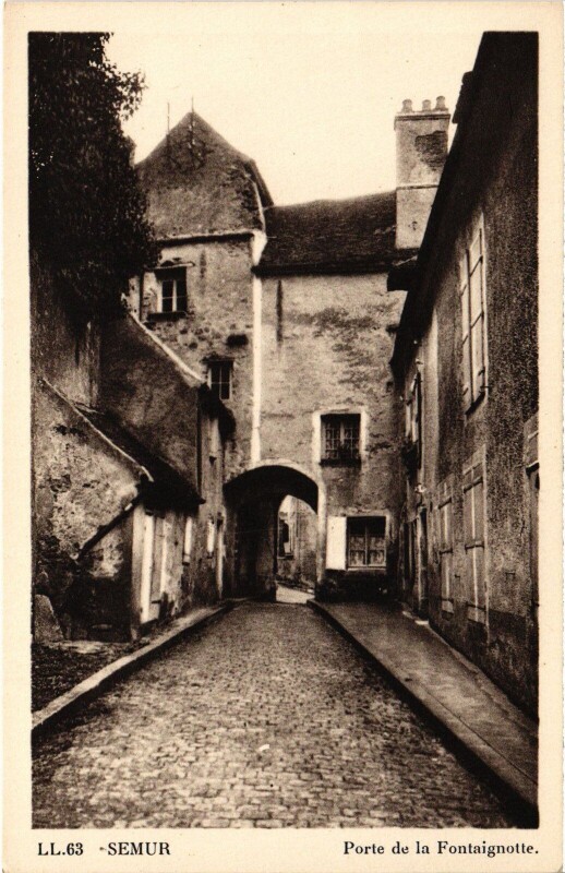 Carte postale ancienne Semur Porte de la Fontaignotte