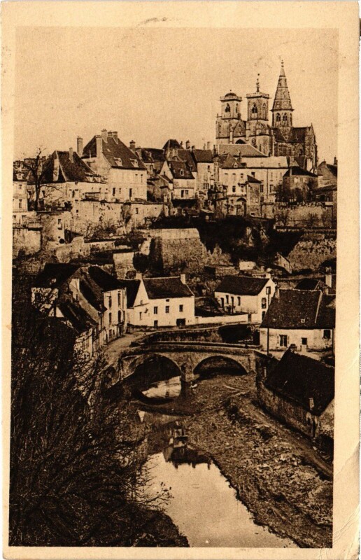 Carte postale ancienne Semur Armancon et Pont Pinard