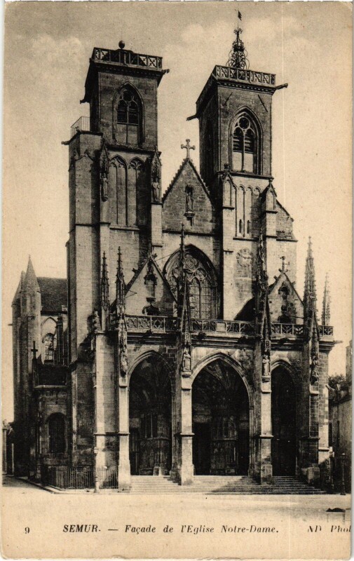 Carte postale ancienne Semur Eglise Notre Dame