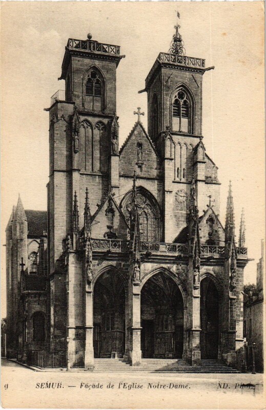 Carte postale ancienne Semur Eglise Notre Dame