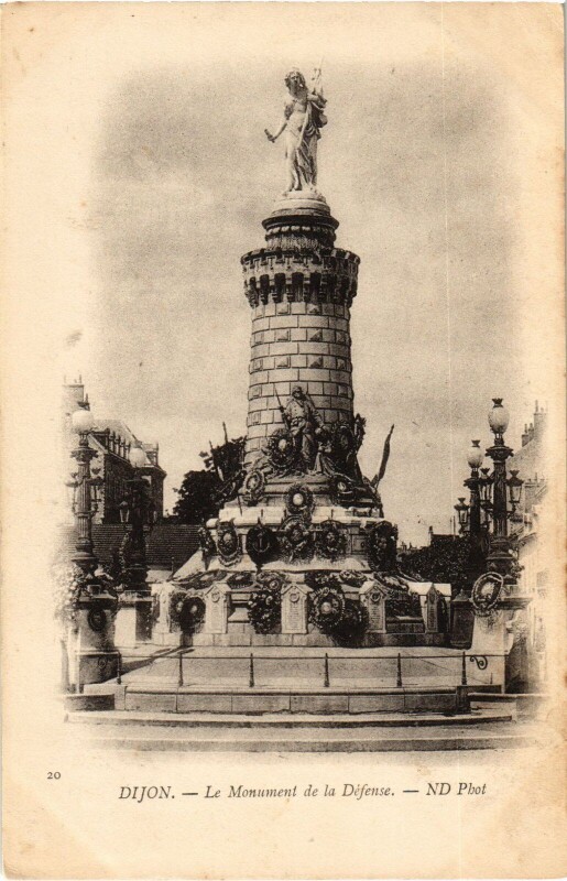 Carte postale ancienne Dijon Monument de la Defense à Dijon