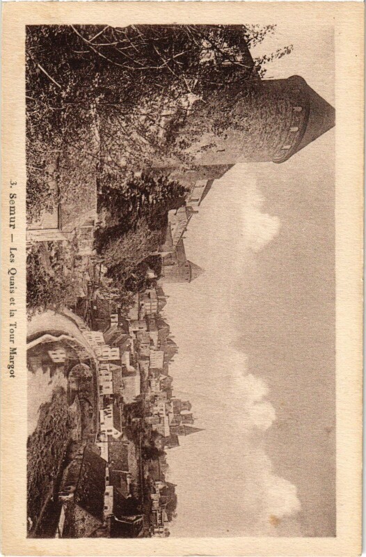 Carte postale ancienne Semur Les Quais et la Tour Margot