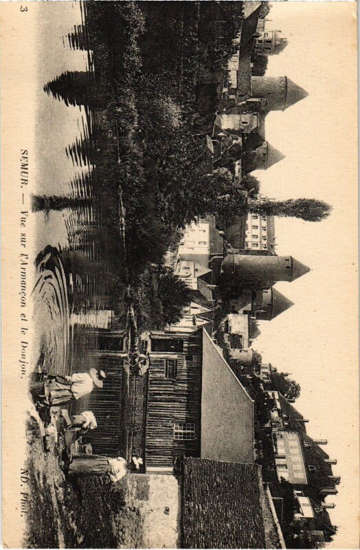 Carte postale ancienne Semur vue sur l'Armancon et le Donjon
