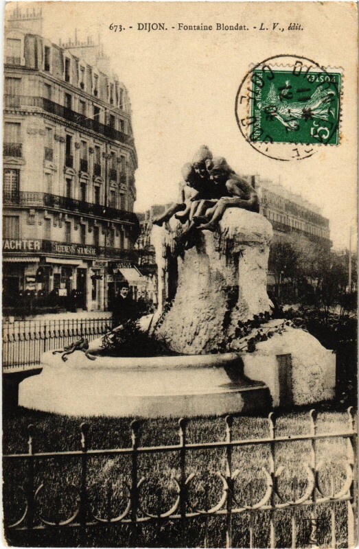 Carte postale ancienne Dijon Fontaine Blondat à Dijon