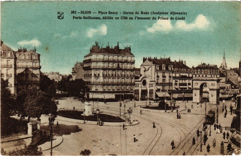Carte postale ancienne Dijon Place Darcy à Dijon